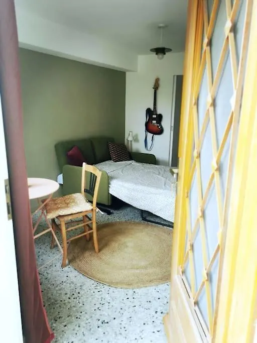 Studio Independant Dans Un Quartier Calme A Арль 0*,